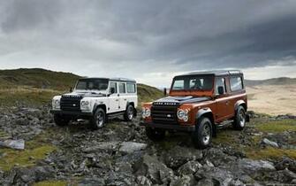 Land Rover Dual Wallpaper Stock Photos