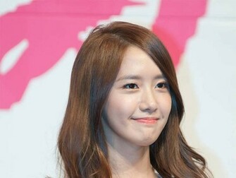 Im Yoona Wallpaper