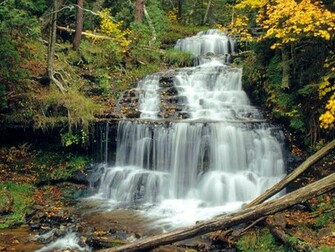 Mountains Waterfalls Wallpaper