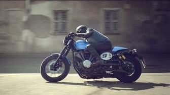 Yamaha Xv950 Racer Riding