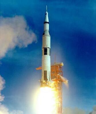 Saturn V Wallpaper