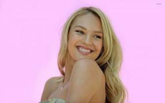 Candice Swanepoel Wallpaper Girl