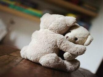 Loving Hugs Wallpaper