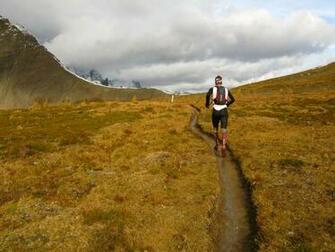 Trail Running Wallpaper Fall On The Rockwall