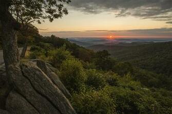 Hazel Mountain Overlook Shenandoah National Park Virginia HD
