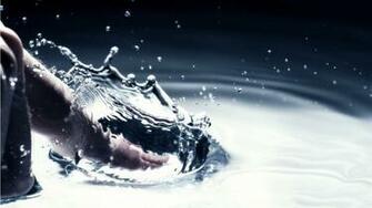 Cool Water Effect Wallpaper