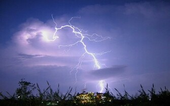Lightning Wallpaper Desktopwallpaper Desktop