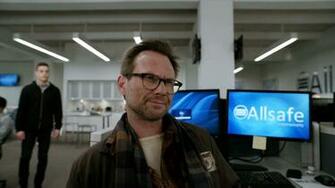 Mr Robot Daemons Re The Pains Of Being Lonely At Heart