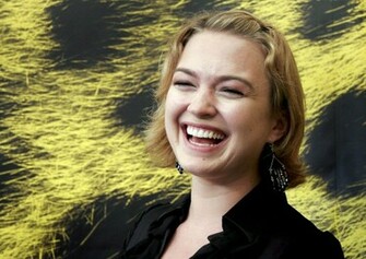 Sophia Myles Picture Hot Pictures Space Cute