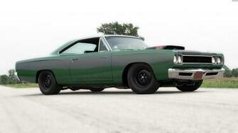 Plymouth Road Runner Computer Wallpaper Desktop Background