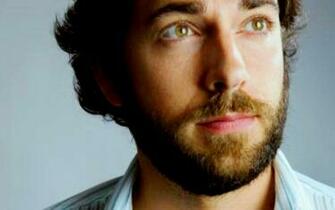 Zachary Levi Wallpaper