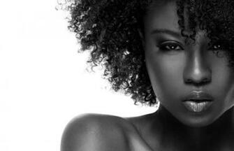 Black And White Beautiful Girl HD Desktop