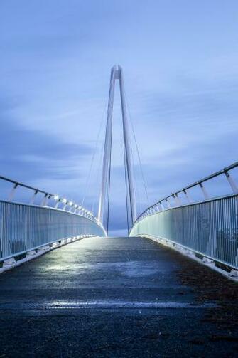 Bridge Pictures Image