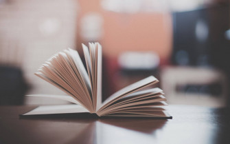 Book Aesthetic Wallpaper