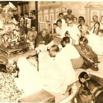 Shirdi Saibaba Samadhi Mandir Old Picture