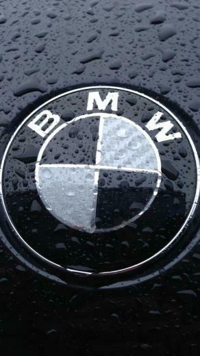 Wallpaper Bmw iPhone
