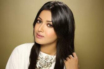 Catherine Tresa Widescreen Wallpaper