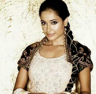 Wallpaper Hot Sarah Jane Dias