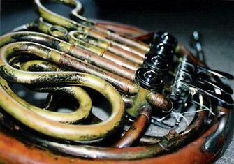 French Horn Wallpaper By Dueloftheflutes