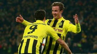 Mario G Tze Robert Lewandowski Borussia Dortmund