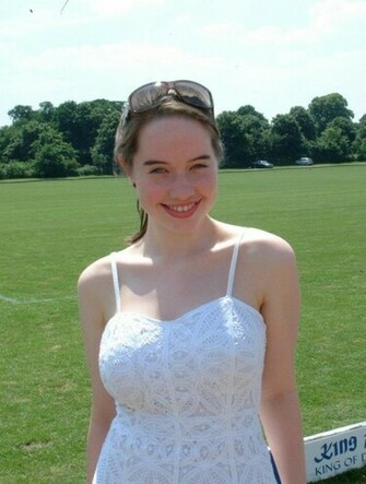 Anna Popplewell HD Wallpaper