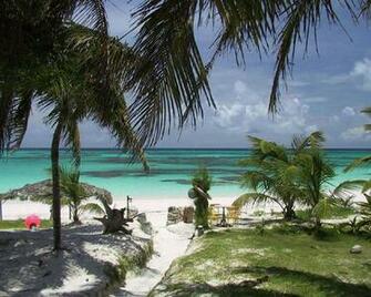 Tropical Beach Wallpaper Desktop