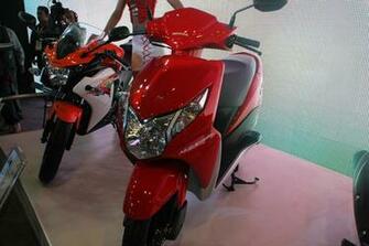 Honda Dio Front Quarter