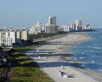 Miami Beach Wallpaper