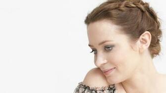 Emily Blunt HD Wallpaper High Definition Quality