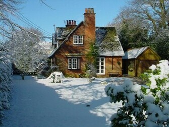 Christmas Cottage Wallpaper Hungama