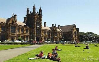 Ease Life In University Of Sydney Wallpaper
