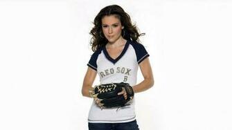 Alyssa Milano Wallpaper HD