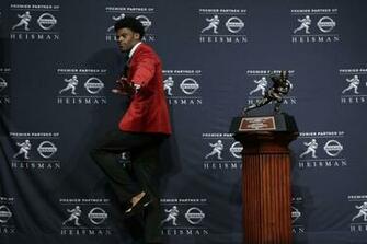 Louisville Cardinals Lamar Jackson Becomes Youngest To