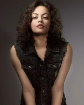 Beautiful Actress Sneha Ullal Bold And Hot HD Photos