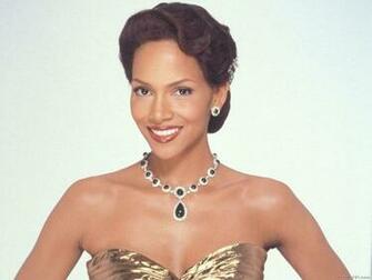 Halle Berry High Quality Wallpaper Size Of