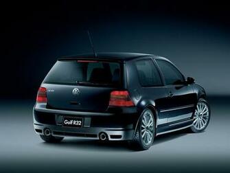Volkswagen Golf R32 Wallpaper