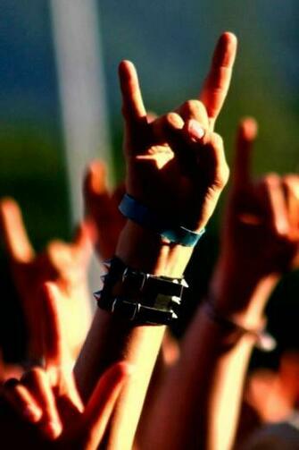 Concert Metal Horns Wallpaper