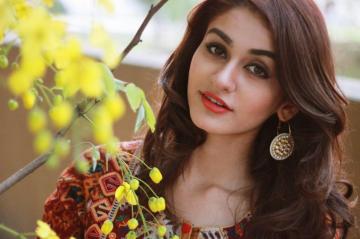 Aditi Arya HD Wallpaper Full