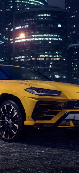 Lamborghini Urus iPhone Wallpaper