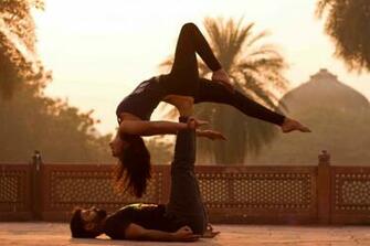 Acro Yoga