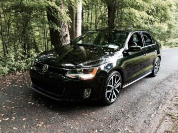 Volkswagen Jetta Gli Black Wallpaper