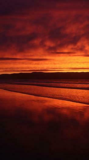 Red Sunset Beach iPhone 5s Wallpaper
