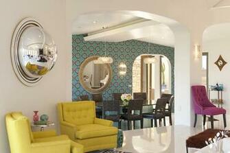 Kathy Griffin S Living Room Designed By Lara Spencer