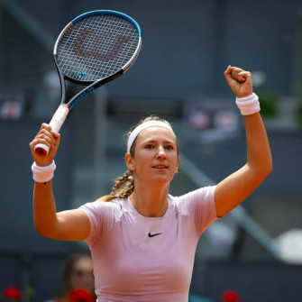 Victoria Azarenka In White On Ground Wallpaper