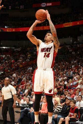 Miami Fl November Gerald Green Of The Heat Shoots