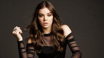 Beautiful Hailee Steinfeld Black Wallpaper HD Celebrities 4k