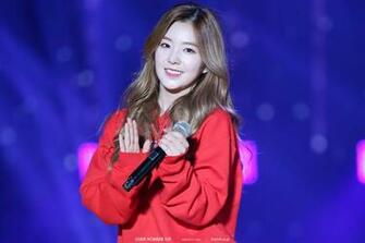 Irene In Red Velvet Wallpaper