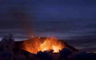 Volcano HD Wallpaper