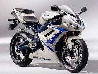 Triumph New Daytona Bike Wallpaper