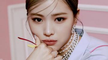 Itzy Loco Ryujin 4k Phone iPhone Wallpaper 1440c